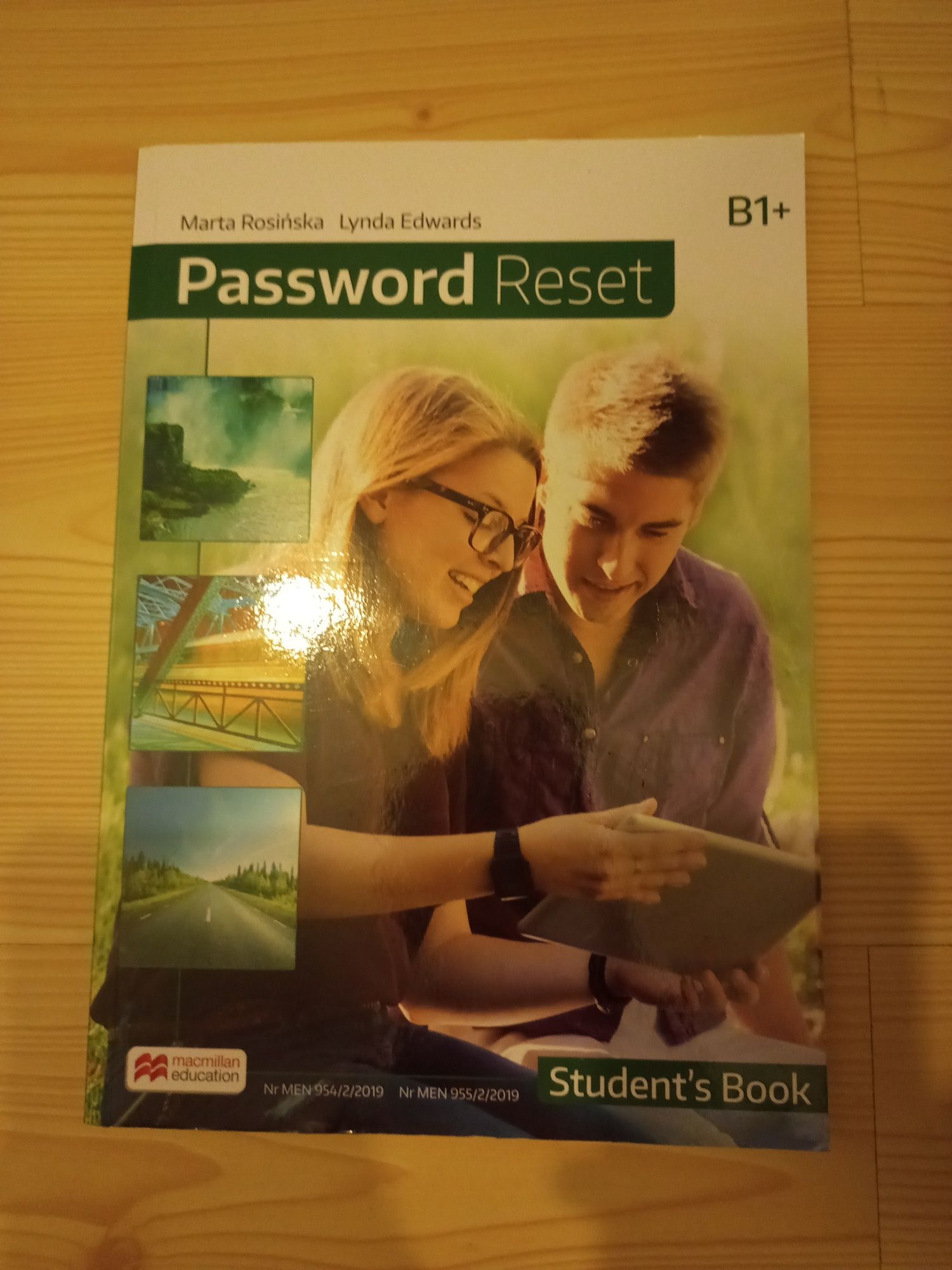 Podręcznik do angielskiego Password Reset B1+
