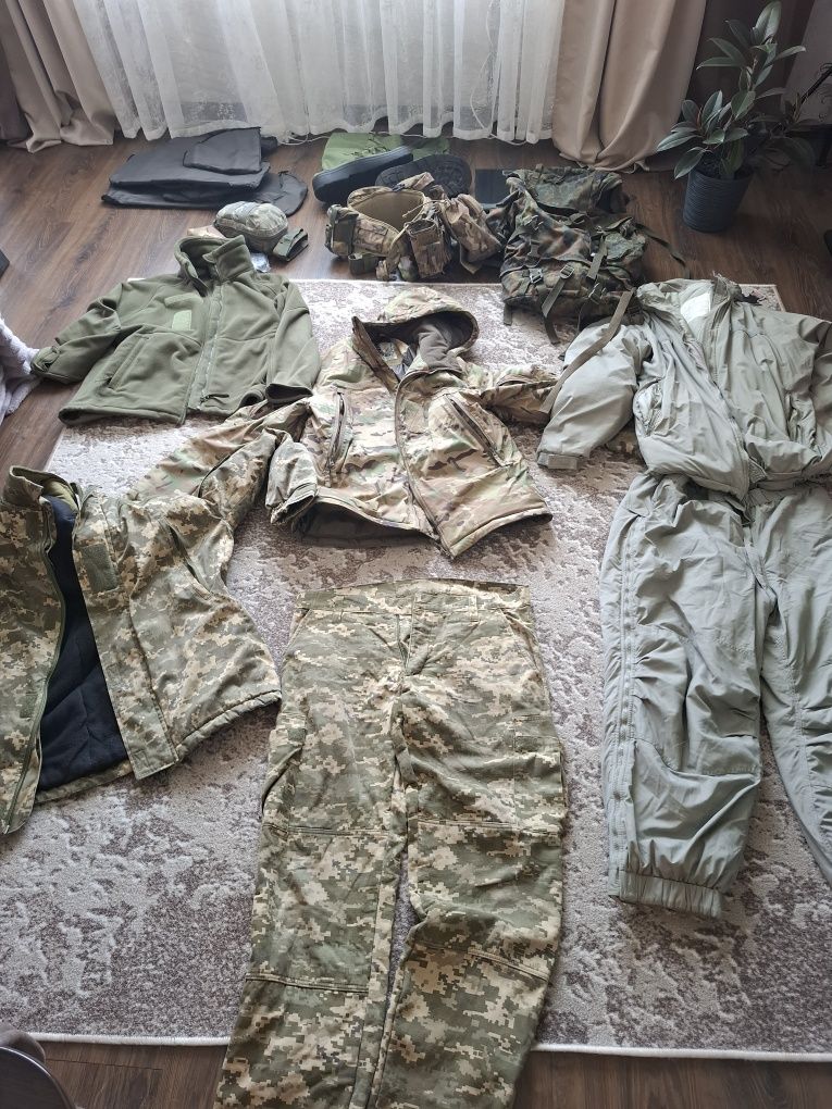 Камуфляж  рюкзак та іньше