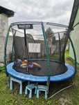 Trampolina 312 305, 240 części różnego rodzaju