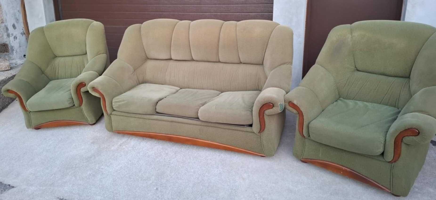 Conjunto 3 sofás um deles sofá cama