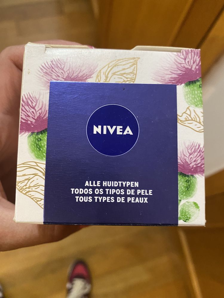 Nivea anti-aging Naturally good