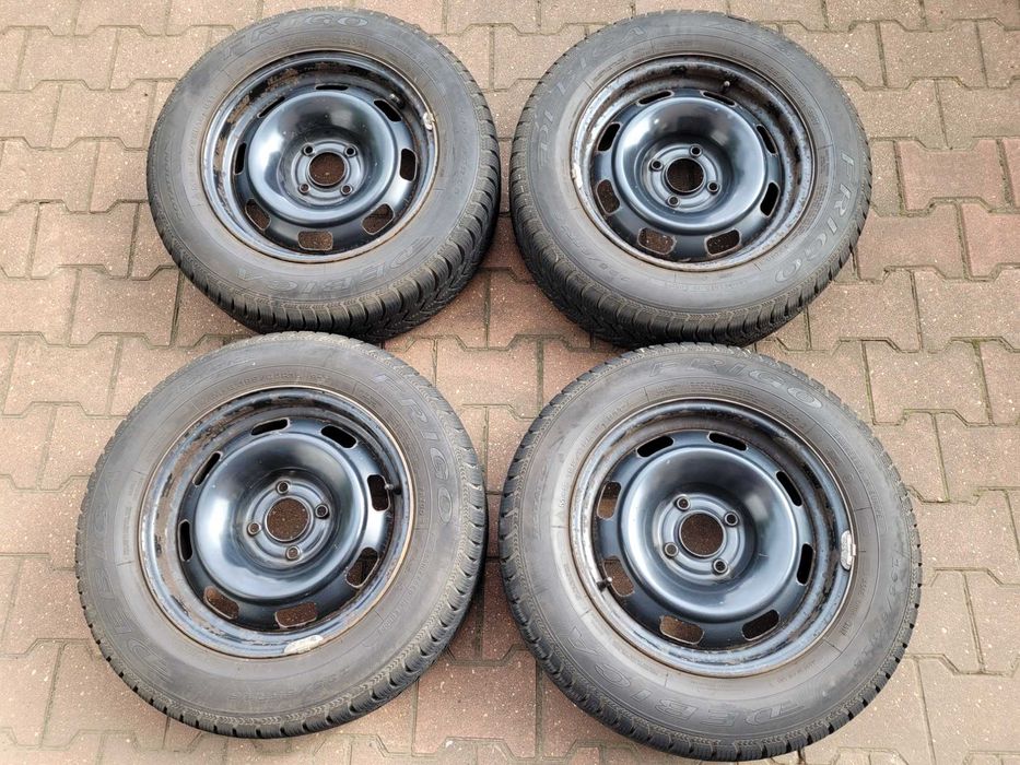 Opony zimowe Dębica Frigo 2 195/65 R15 z felgami Peugeot 4x108, 4 szt.