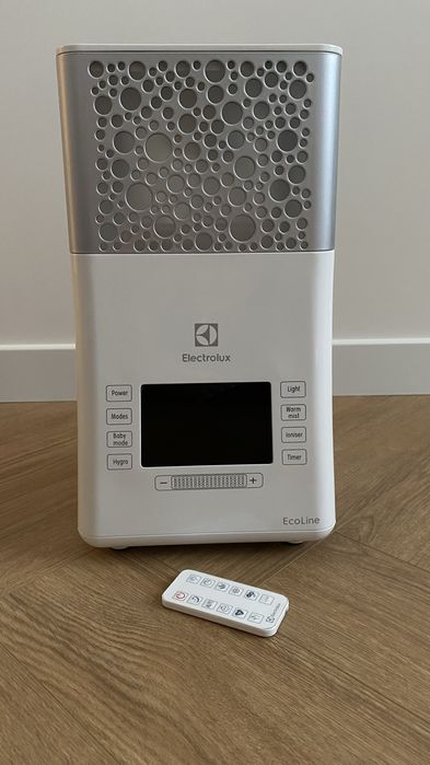 Зволожувач повітря Electrolux EHU-3715D