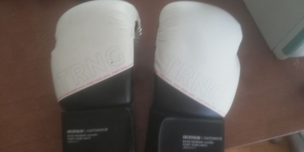 Vendo 2 pares luvas boxe