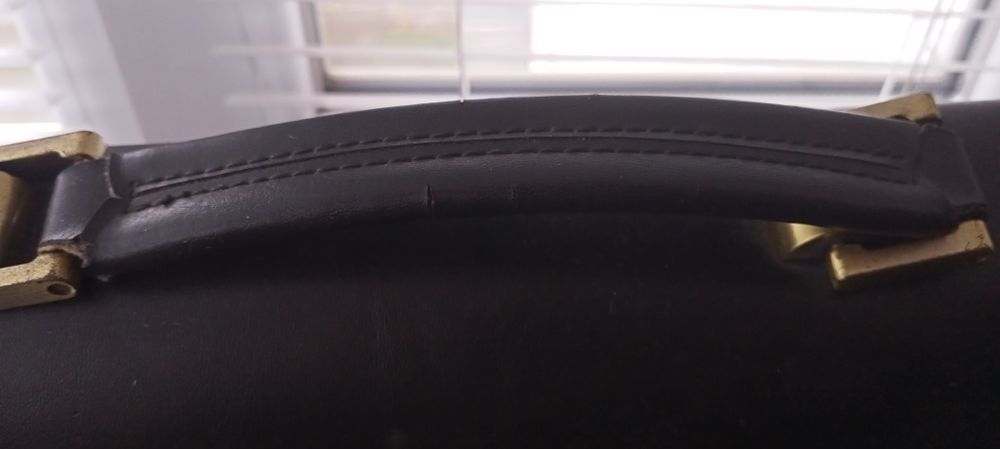 Портфель кожаный