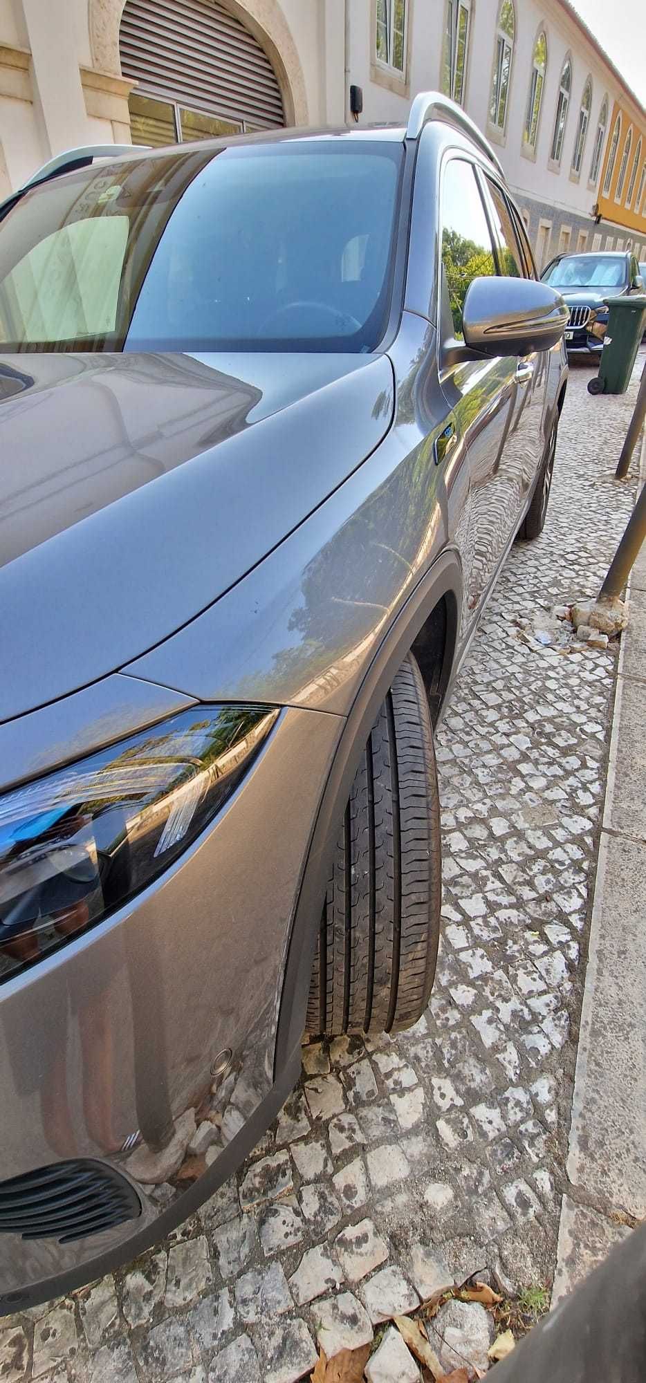 Mercedes Benz EQB 250
