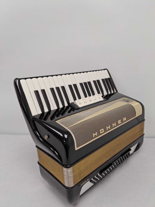 Akordeon Hohner Lucia III, 96 basów ,trzy chóry stan bdb zamiana!!!