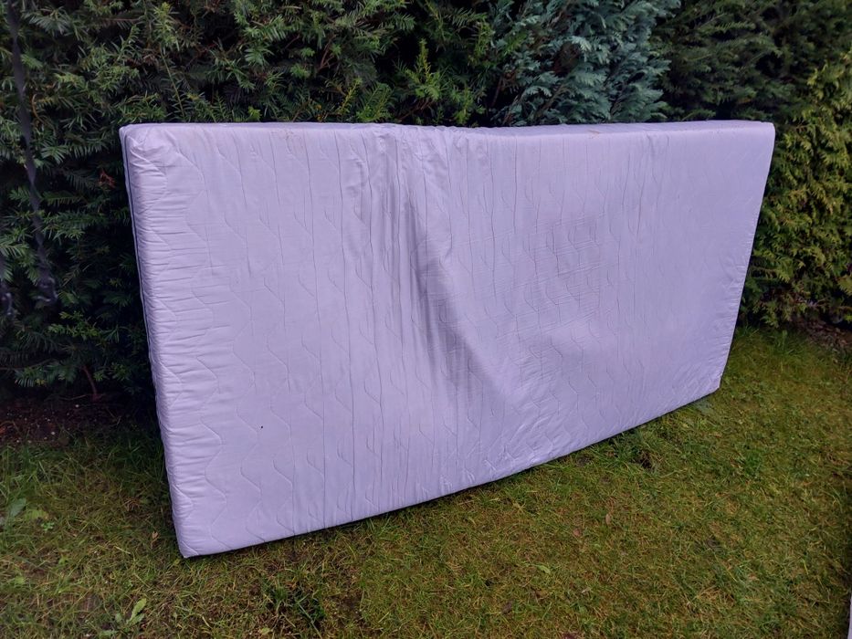 Sprzedam materac 80 x 200 cm