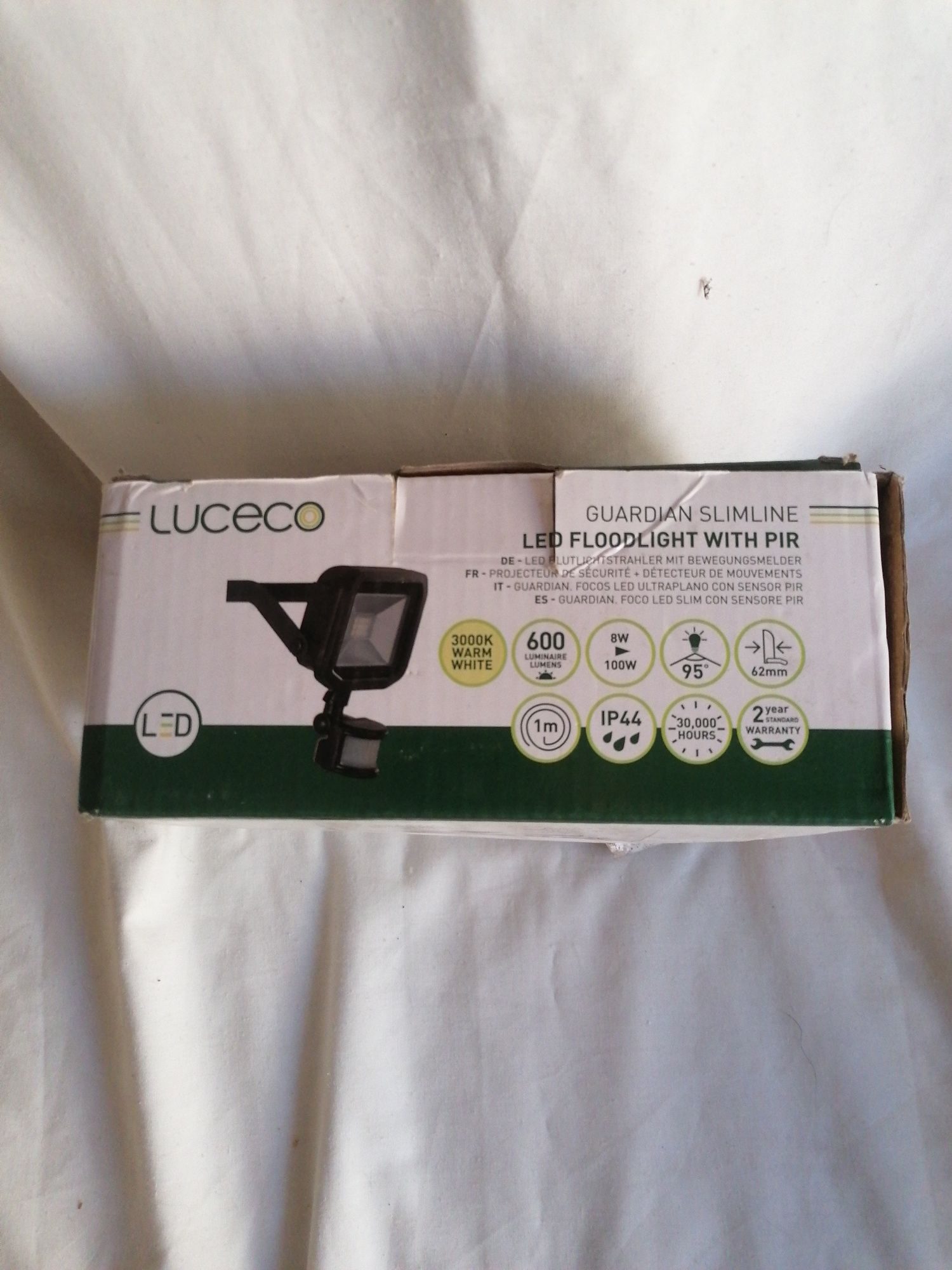 Lampa zewnętrzna  Luceco Guardian Slim Flood Light