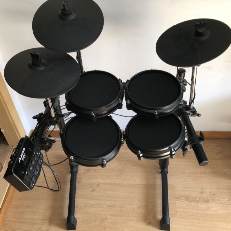 Bateria Eletrônica Alesis Turbo Mesh Kit - NOVA na caixa