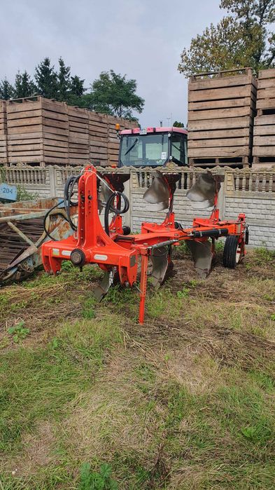 Pług obrotowy 3 skibowy maschio 2014r. ( kverneland )