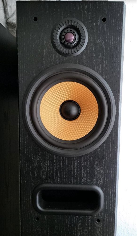 B&W Bowers & Wilkins Preference 4 (P4) - kevlar - stan perfekcyjny