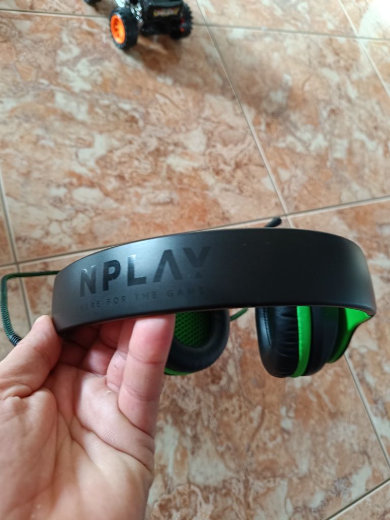 Vendo fones gaming nplay