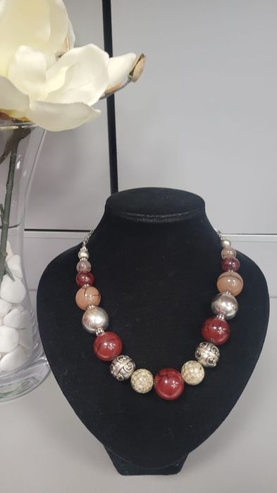 Korale damskie używane