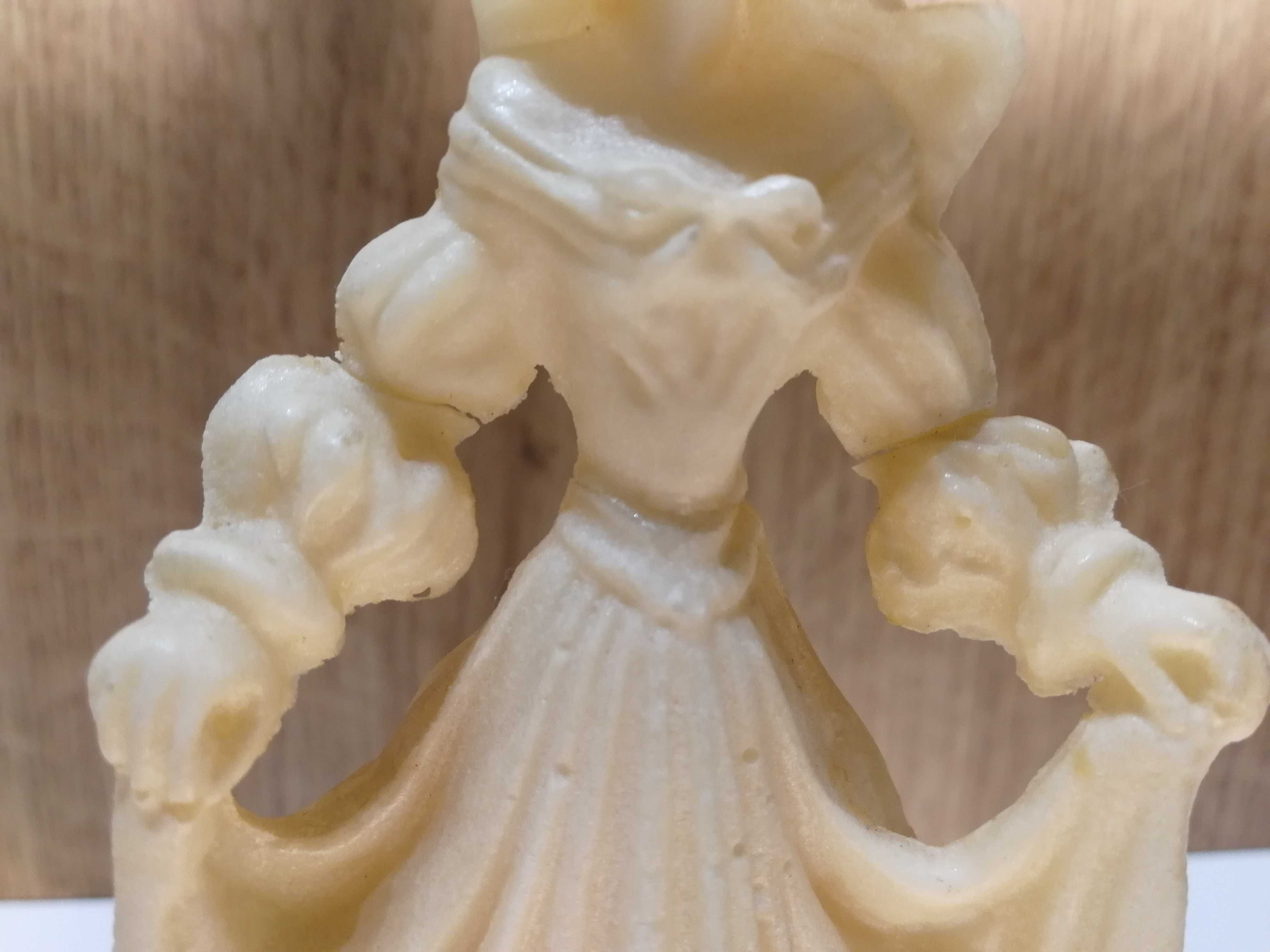 Figurka księżniczki w kolorze alabastrowym, 15 cm