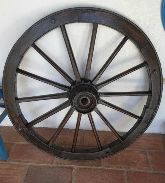 Roda de carroça / charrete