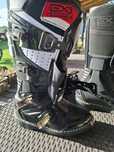 Sprzedam buty motocyklowe
