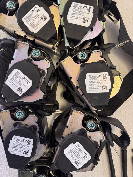 Ремінь безпеки Tesla Model 3 1081279-01-H -F; 1081281-01; 1081255-01-F