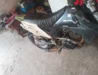 Продам моторку крос 125