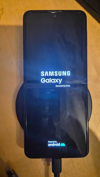 Galaxy Z Flip 3 - Usado
