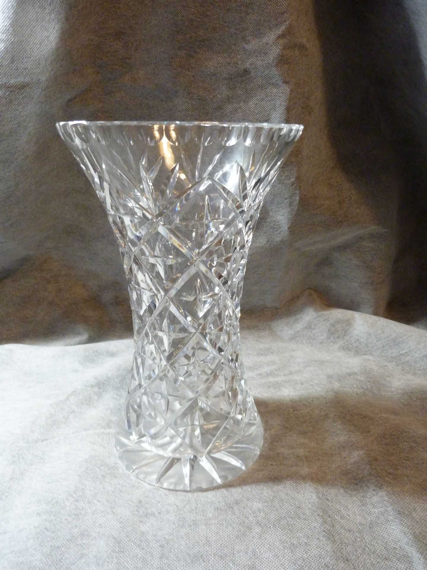 kryształowy wazon z czasów PRL