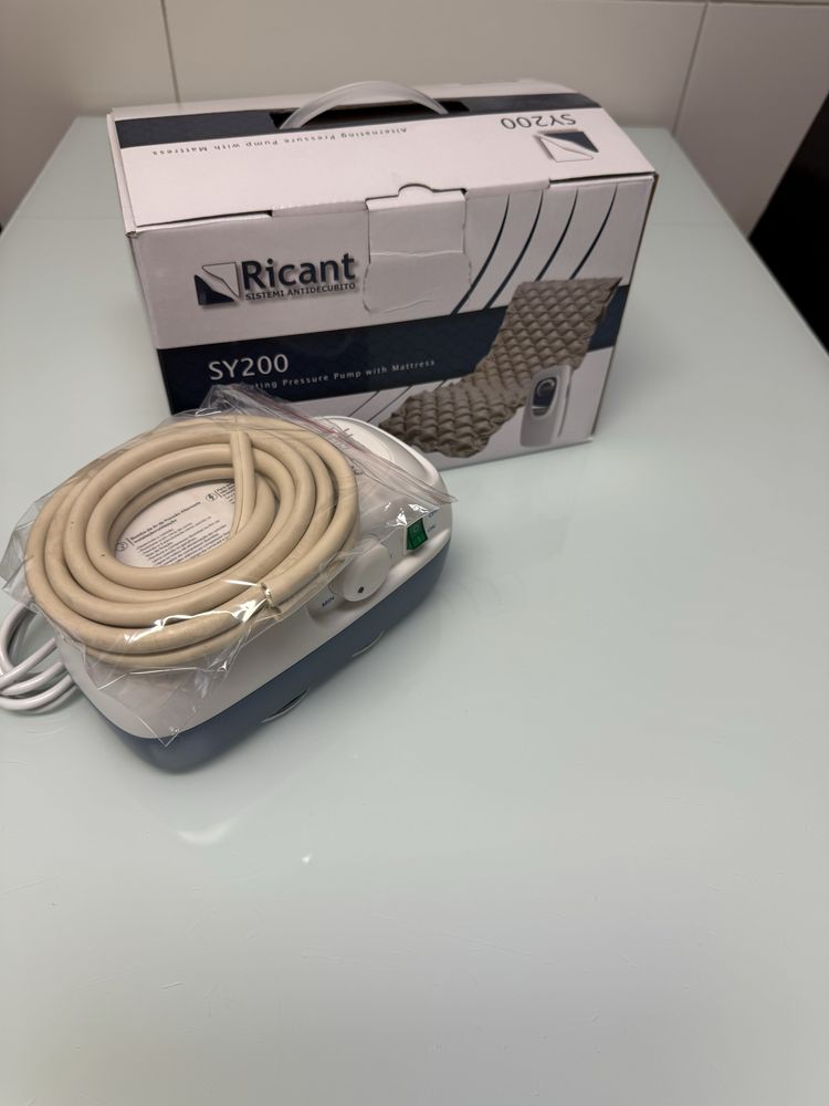 Sobre-colchão de pressao alternada com compressor de ar SY200