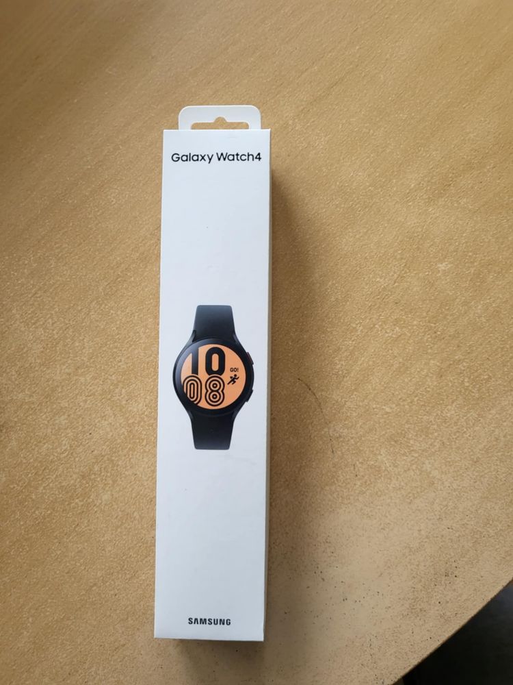 Galaxy z flip 3 5G Galaxy watch 4
