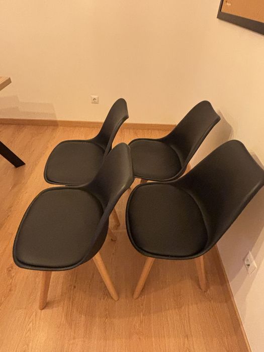 OFERTA imperdível | 4 cadeira pretas