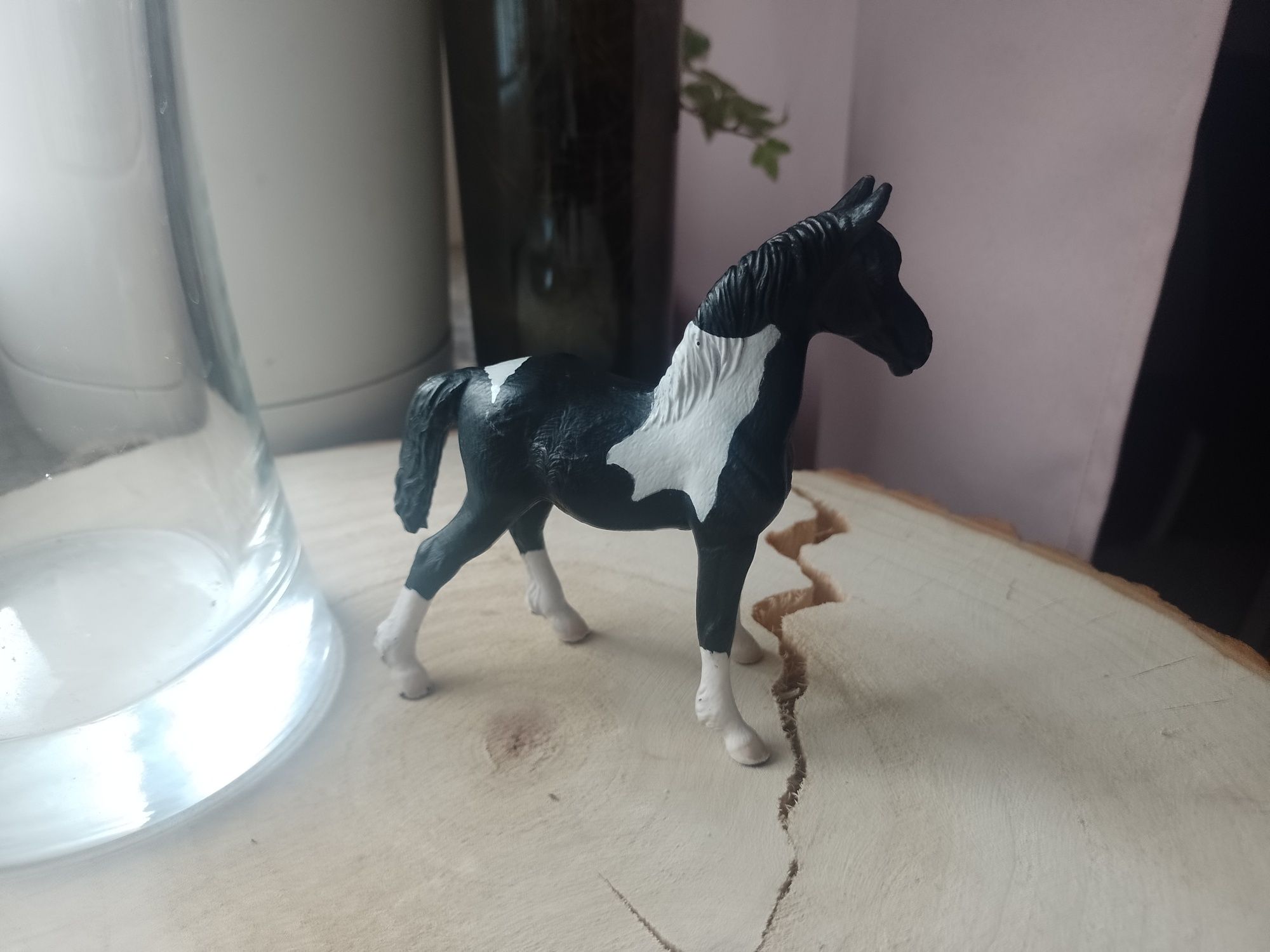 Model konia COLLECTA źrebię rasy barock pinto