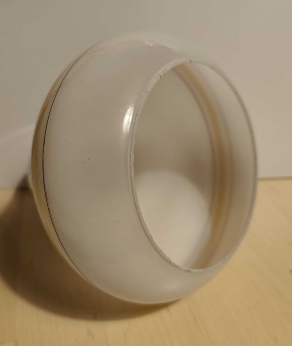 Szklany klosz do  lampy żyrandola z czasów PRL