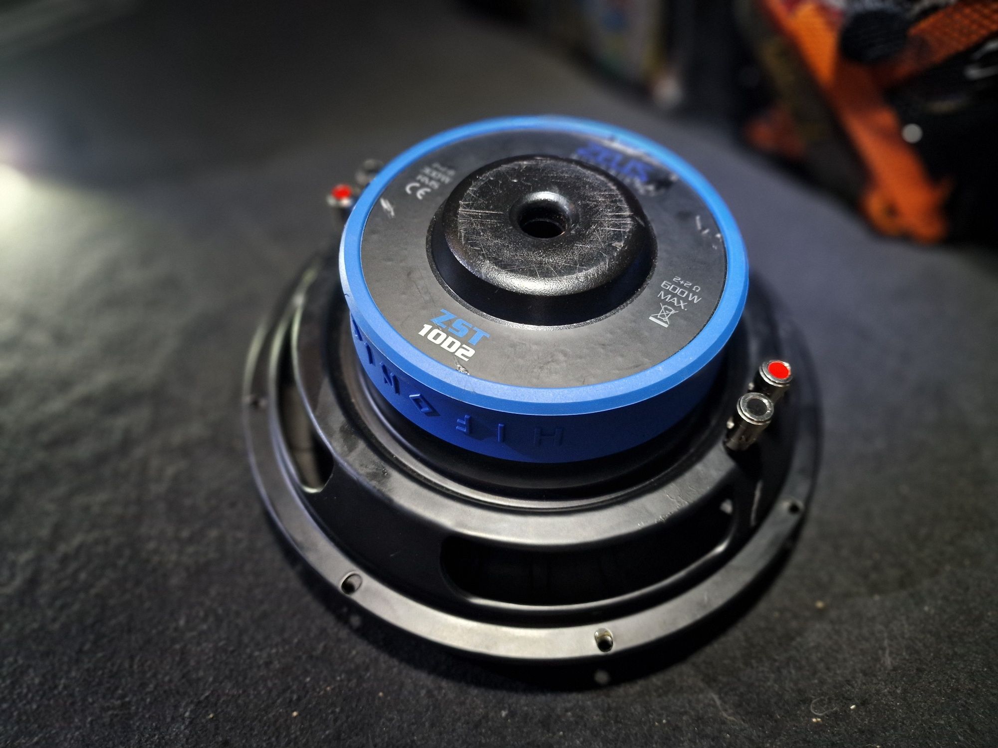 Skrzynia basowa subwoofer tuba Głośnik 25 cm Hifonics Zeus ZST 12D2