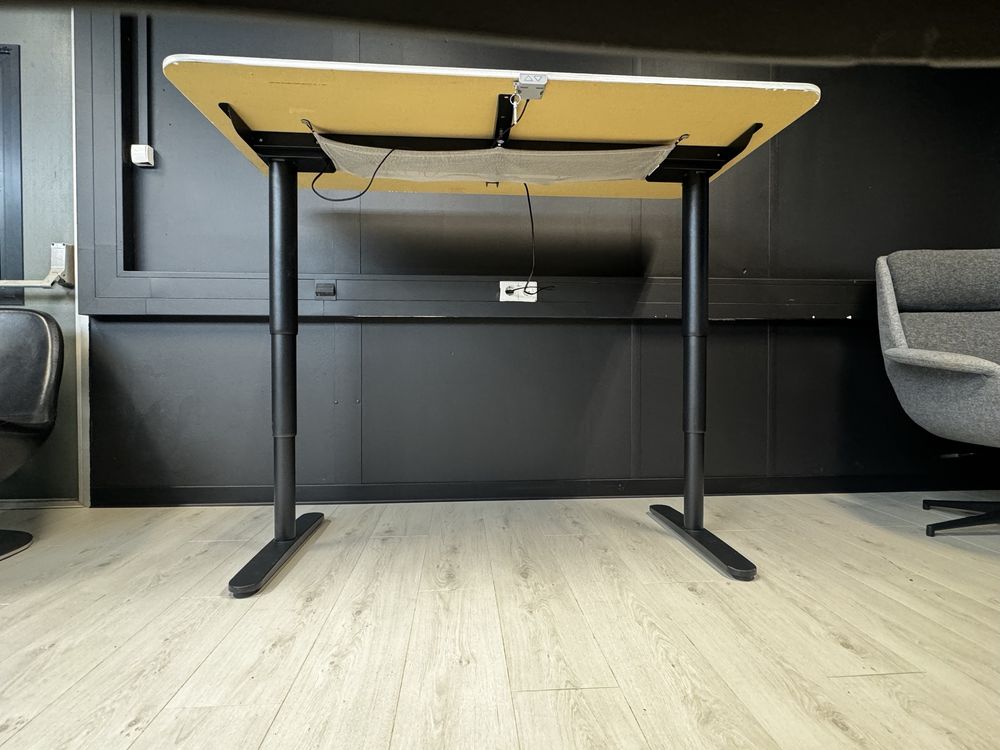 Duże biurko 160x80 podnoszone elektrycznie IKEA Bekant jak Nowe