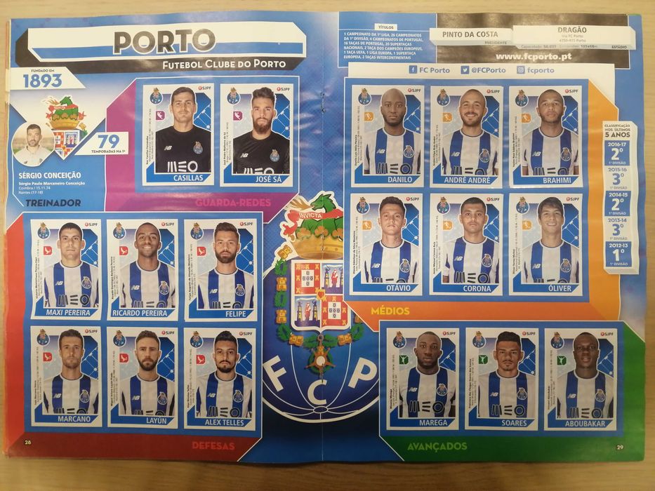 Caderneta Futebol 2017-18 - Panini [Completa]
