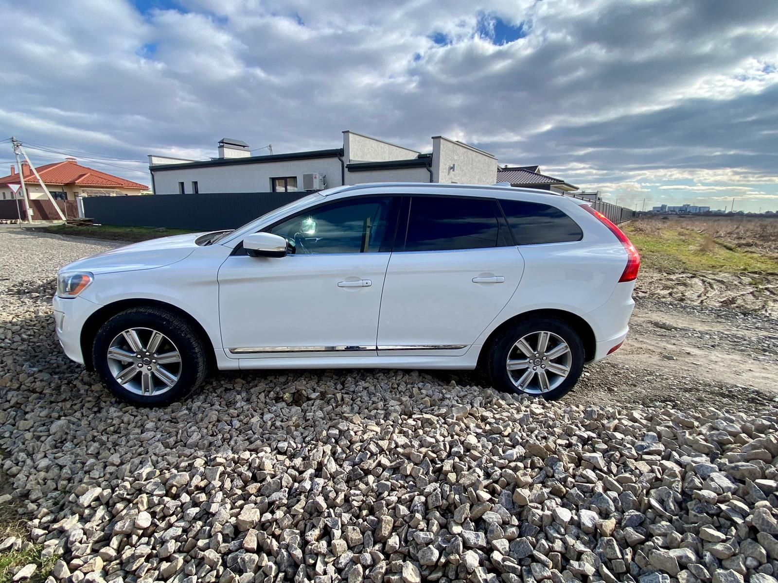 Продам VOLVO XC60  2.0Т  2016р.в.