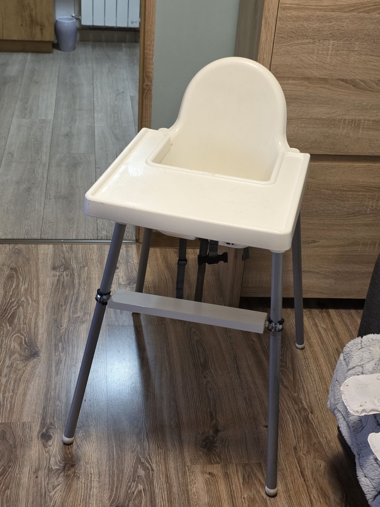 Krzesełko Ikea Antilop z podnózkiem