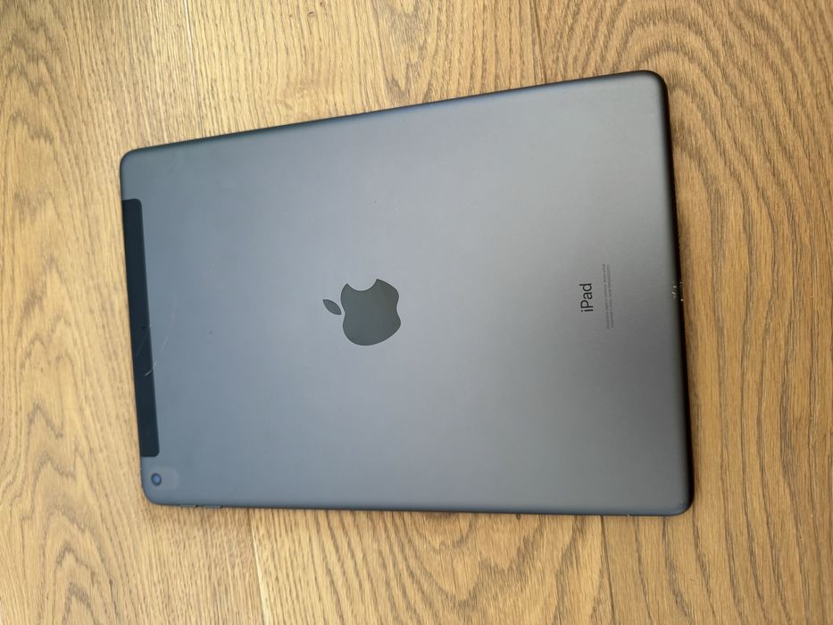 Apple ipad 8 Wifi LTE 32gb MDM Space Grey сірий Чорний