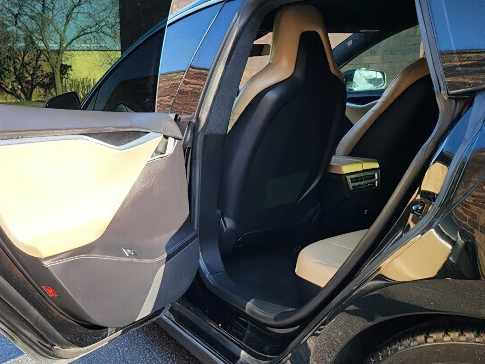 Tesla Model S P85D 2015