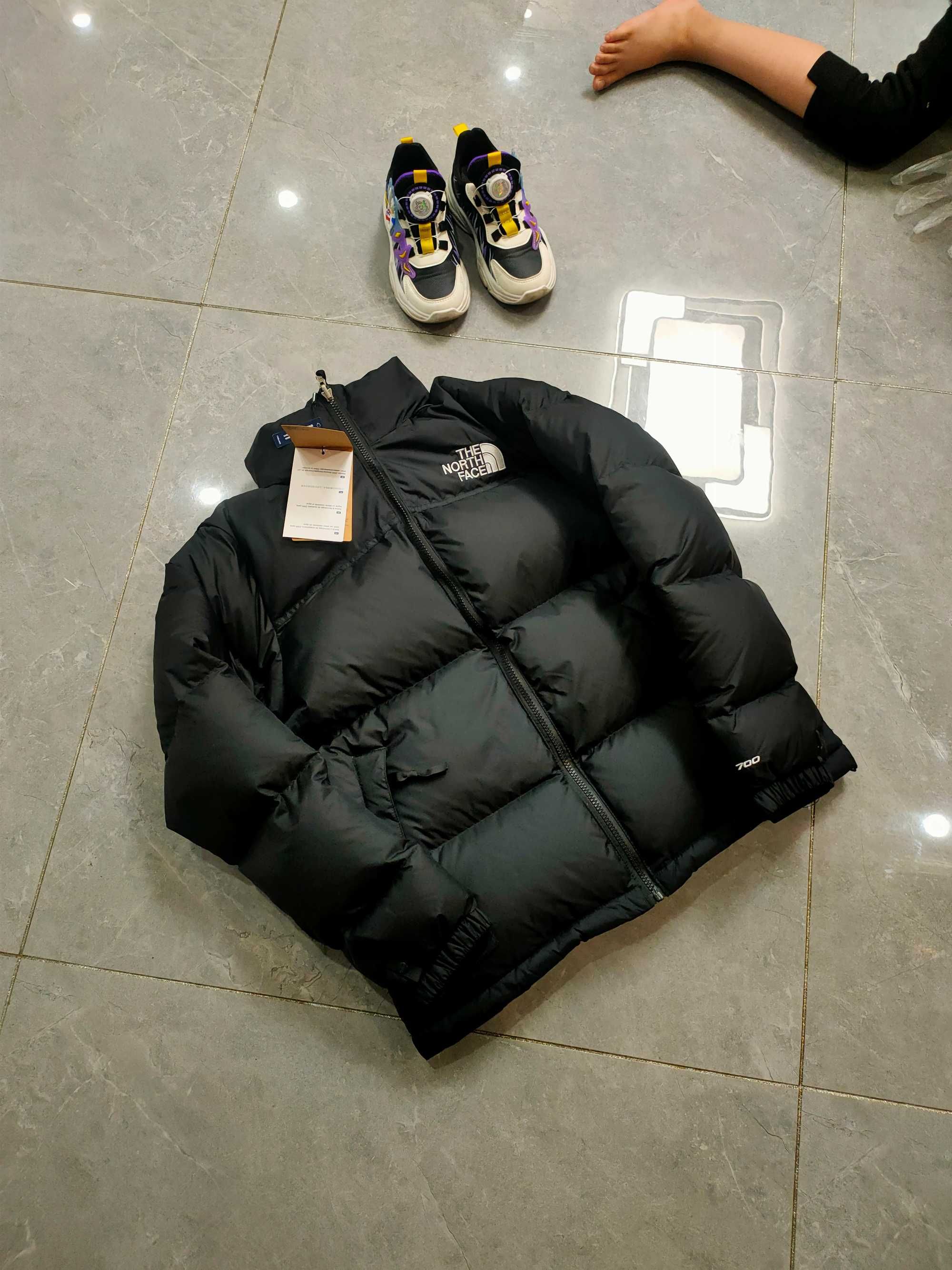 The North face TNF Black Teen 1996 Retro Nuptse Jacket S