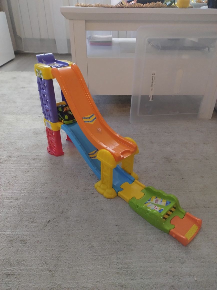 Zjeżdżalnia samochodowa Vtech