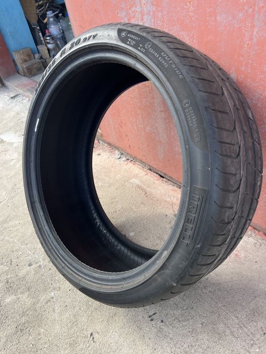 Продам одно колесо Pirelli Pzero 255 35 20