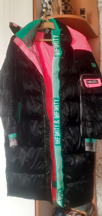 Женская куртка пальто  новая Infiniti