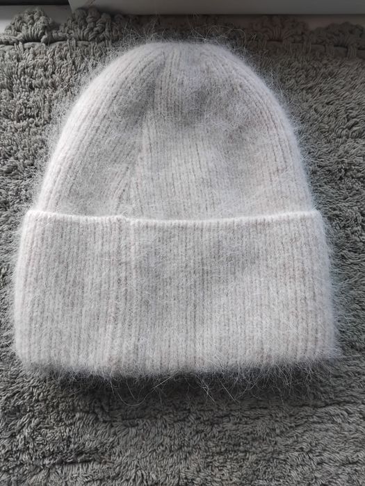 Жіноча шерстяна шапка MerLyn