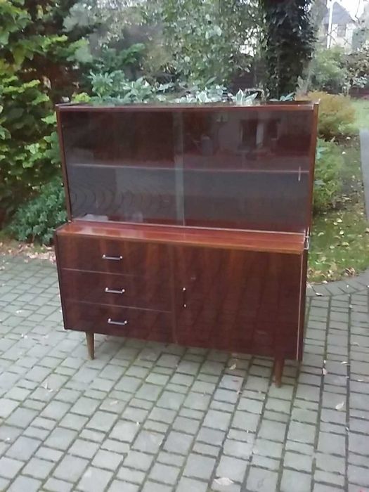 Kredens z czasów PRL lata 70 Zamojskiej Fabryki Mebli