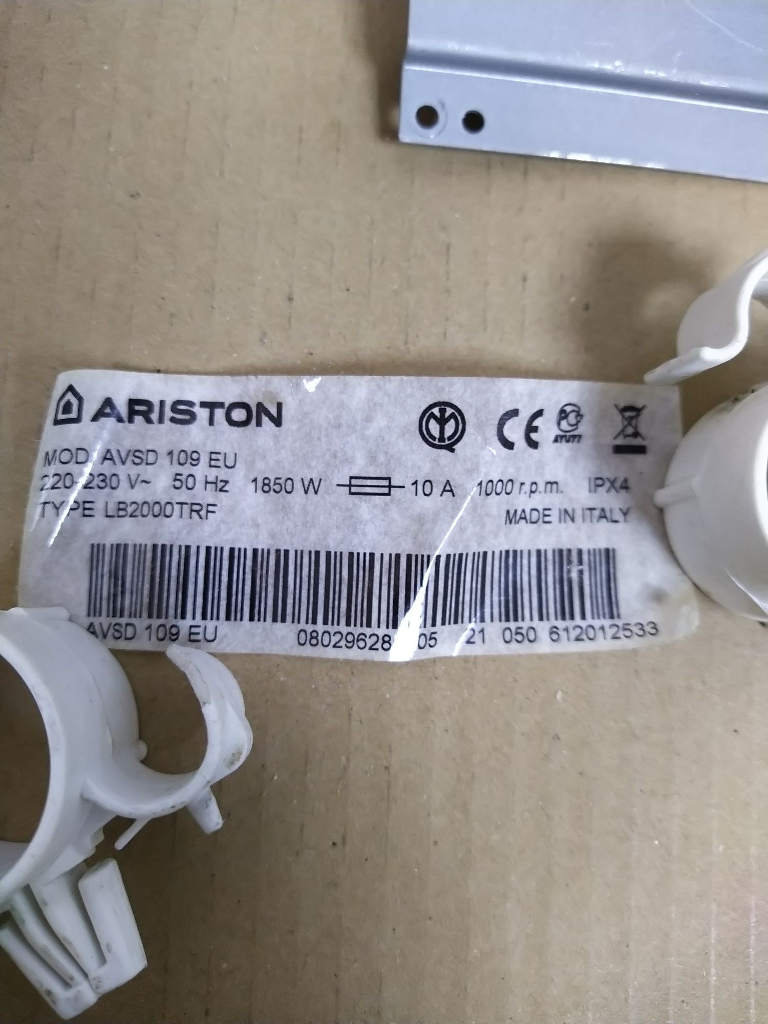 Запчасти стиралки Ariston AVSD 109
AVSD 109 EUAVSD 109 EU
M