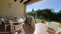 Algarve Carvoeiro para venda apartamento T1+1 no rés-do-chão com jardi