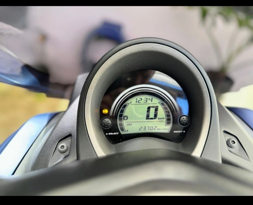Yamaha Nmax  125 ler o anúncio sfv