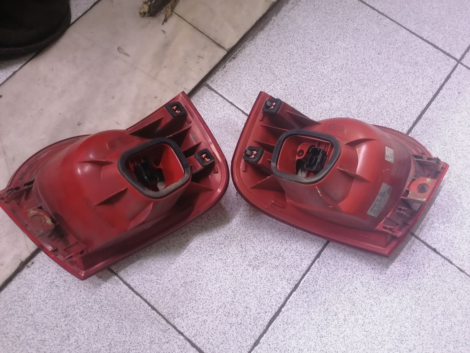 Faróis trazeiros vw passat b6