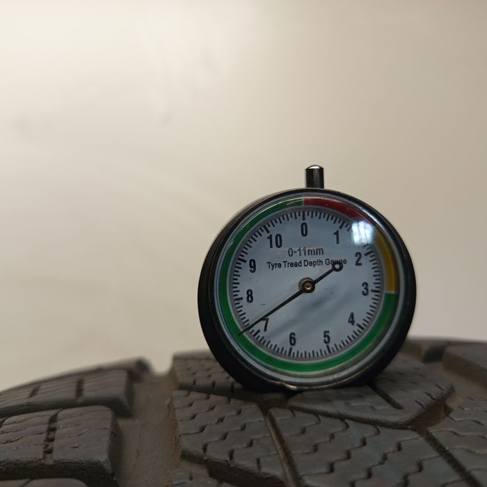 235/45R18 Pirelli Sottozero 3