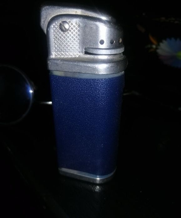 газовая зажигалка