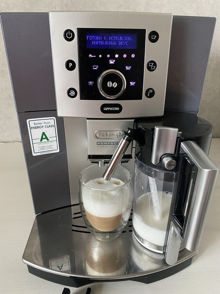 Кавомашина Delonghi Perfecta Cappuccino ESAM5500 є Вибір